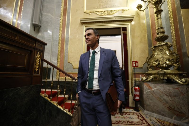 Les partis indépendantistes catalans mettent la pression sur Pedro Sánchez
