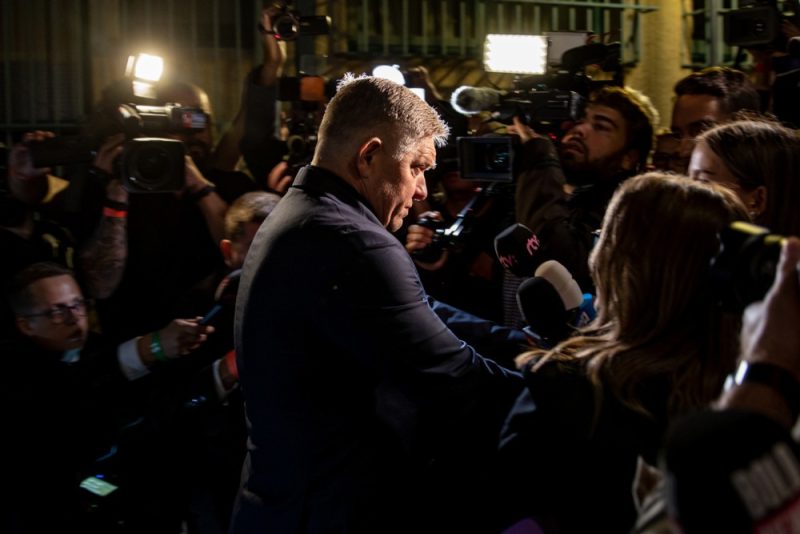 Slovaquie : Robert Fico maintient sa position anti-Ukraine, quitte à être exclu de son groupe