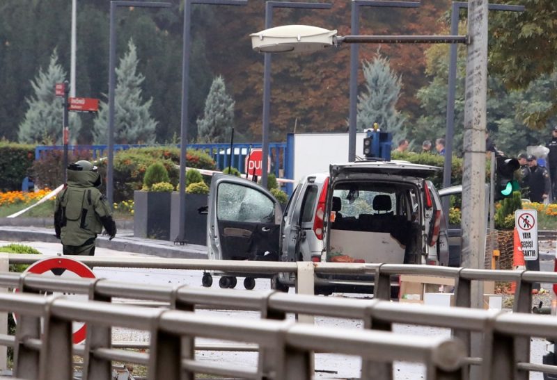 Turquie : Erdogan met en garde l'UE et les "terroristes" après un attentat au coeur d'Ankara