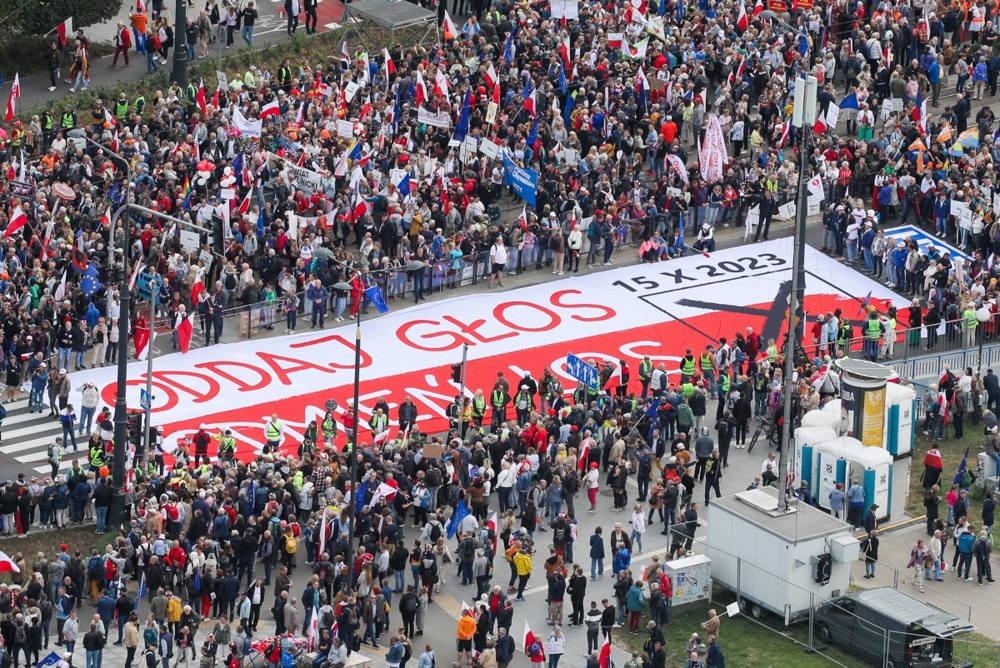 &lsquo;Million Hearts march&rsquo; in Warsaw