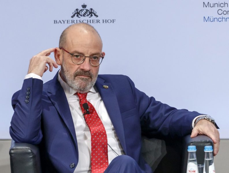 L’Iran ne s'impliquera pas mais une escalade régionale est possible, selon l’ancien ministre libanais de la Défense