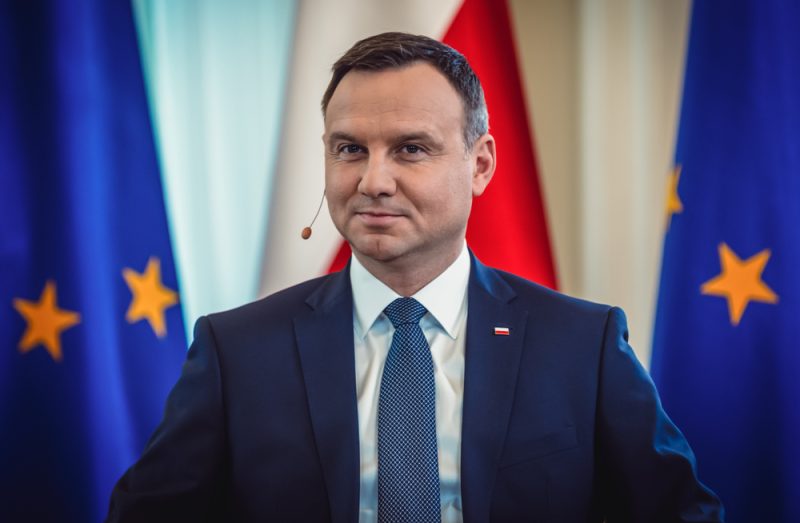 Le président polonais entame des discussions avec les partis pour la formation d'un nouveau gouvernement