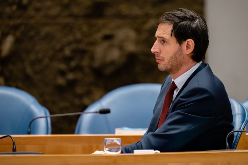 Wopke Hoekstra sous le feu des critiques pour avoir fait taire les critiques contre le Qatar