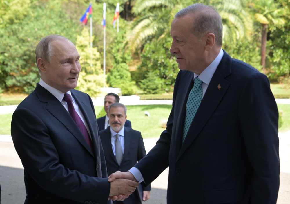 Russian President Putin and Turkey&rsquo;s President Erdogan meet in Sochi