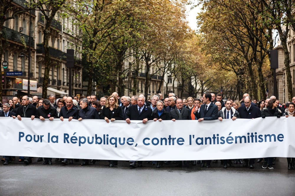 French political leaders call for march against anti-Semitism