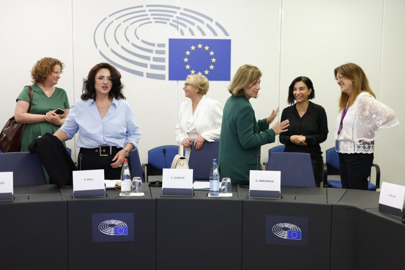 Les pays de l’UE restent divisés sur l’inclusion du viol dans la directive sur la violence à l’égard des femmes