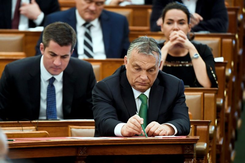 Le gouvernement hongrois présente une loi pour « protéger sa souveraineté »
