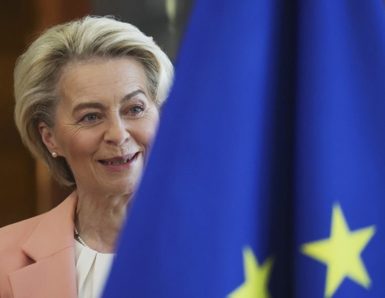 A Pékin, Ursula von der Leyen veut aborder "déséquilibres et différences" entre Chine et UE