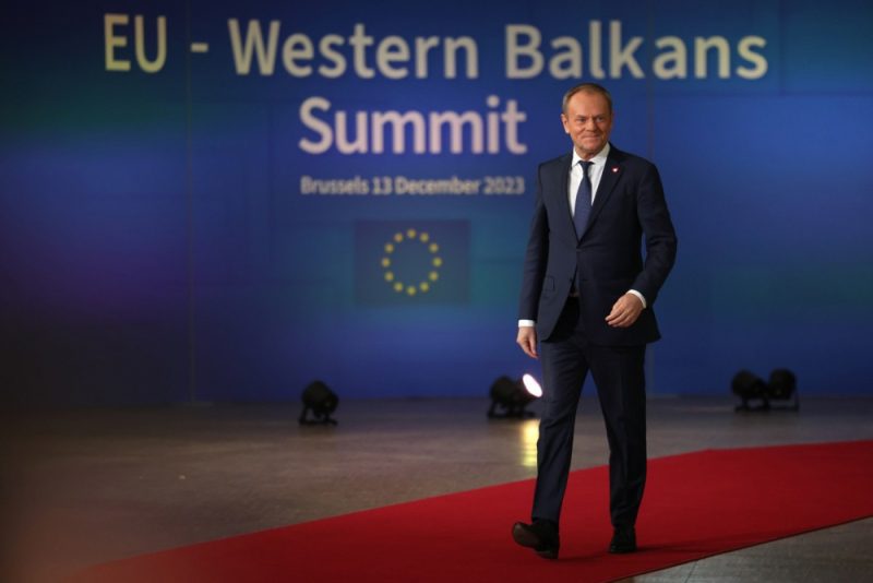 Donald Tusk à Bruxelles : le nouveau Premier ministre prêt à défendre l’adhésion des Balkans à l’UE
