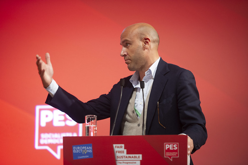 Les socialistes européens avertissent que la Bulgarie pourrait prendre le même virage que Robert Fico