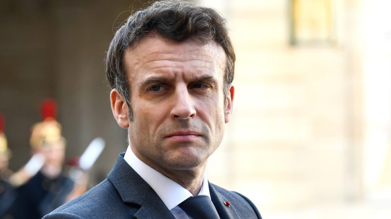 Emmanuel Macron promet de faire de 2024 une « année de détermination »