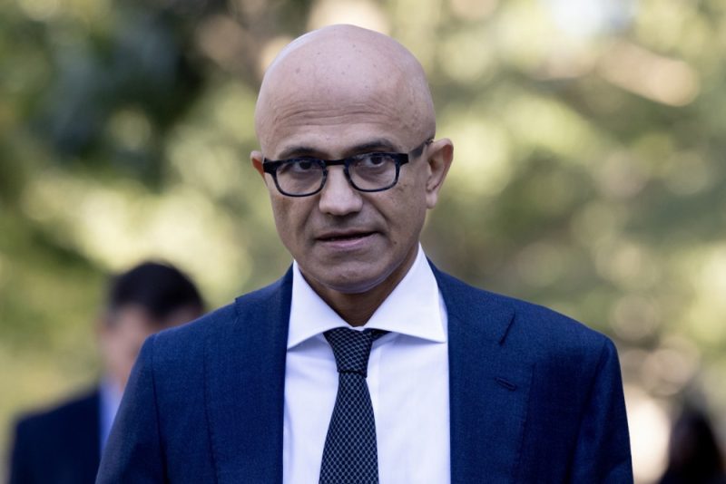 IA : le PDG de Microsoft défend le partenariat avec OpenAI, scruté par l'antitrust européen