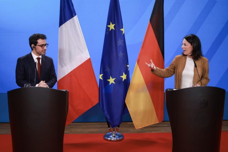 Pour son premier voyage officiel, Stéphane Séjourné rend visite au triangle de Weimar