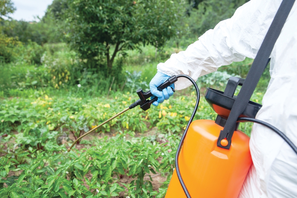 Réautorisation du glyphosate : des ONG prêtes à attaquer la Commission européenne en justice