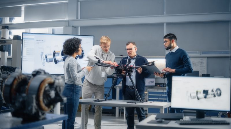 Technologies à double usage : la Commission européenne réfléchit à des solutions pour stimuler la R&D