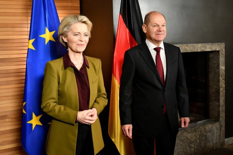 Olaf Scholz se serait opposé à la candidature d'Ursula von der Leyen pour le secrétariat général de l’OTAN