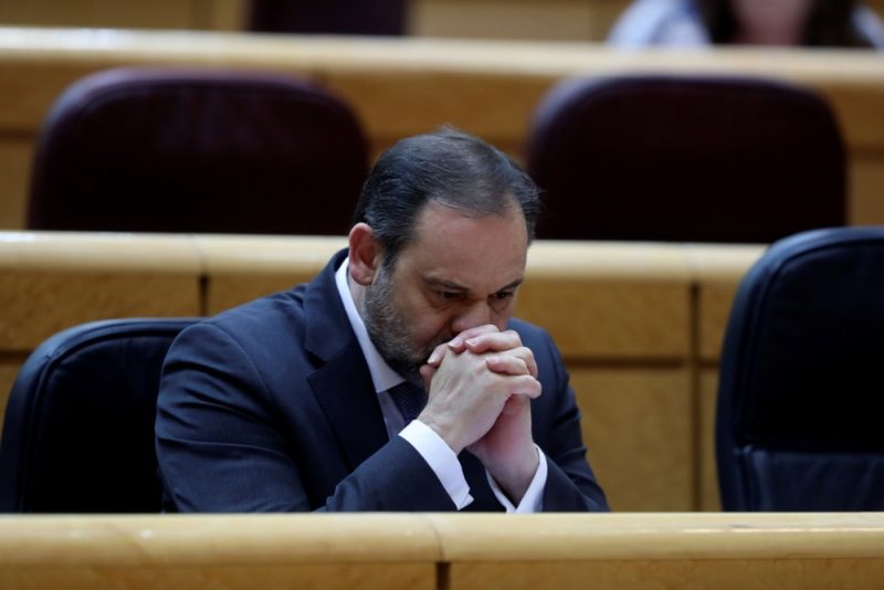 La présidente du parlement espagnol refuse de démissionner pour corruption