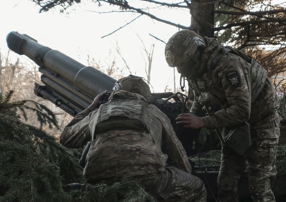 Ukrainian brigade fires OTO-Melara Mod 56 in Donetsk