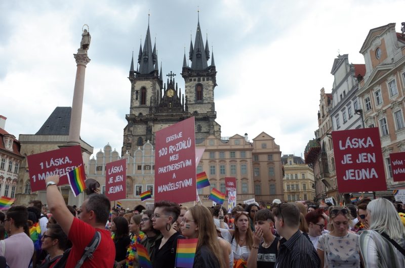 Les députés tchèques s’opposent à la législation du mariage homosexuel