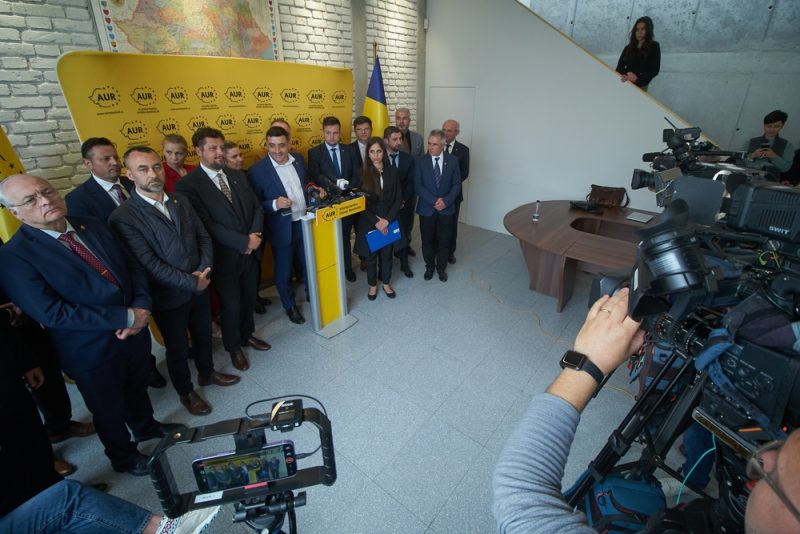 Parlement européen : l’extrême droite roumaine ne rejoindra pas le groupe CRE si le Fidesz hongrois y adhère