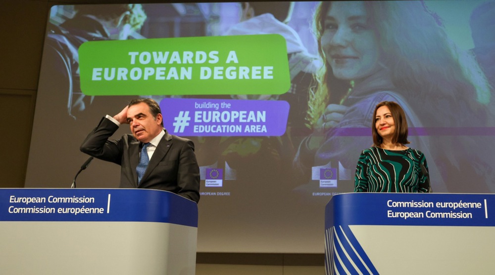 Press conference in Brussels following EU commission meeting on building the European education area