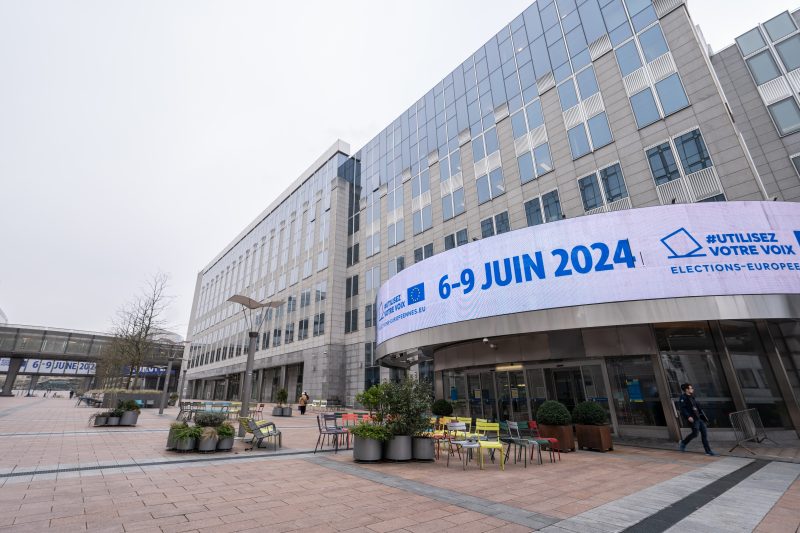 Réseau d’influence russe : les eurodéputés demandent une enquête au Parlement