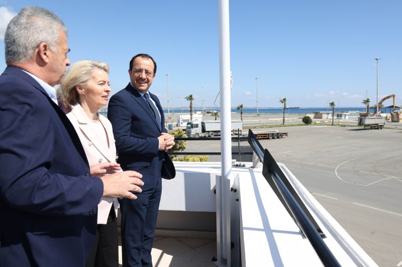 Le corridor humanitaire maritime reliant Chypre à Gaza pourrait être ouvert ce week-end, selon Ursula von der Leyen