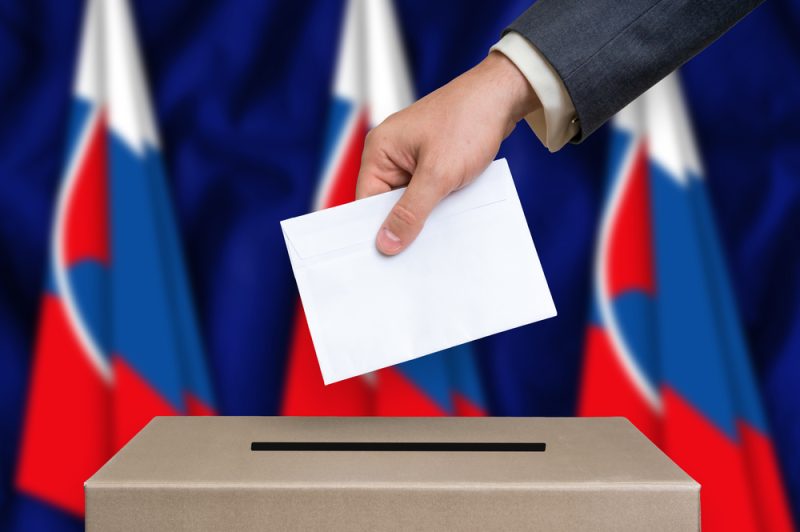 L’élection présidentielle slovaque oppose un diplomate pro-occidental à un allié de Robert Fico