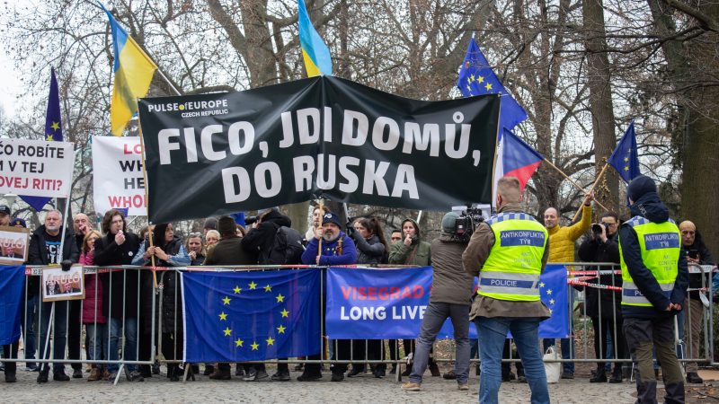 Exclue d’une réunion sur l’Ukraine, la Slovaquie est de plus en plus isolée