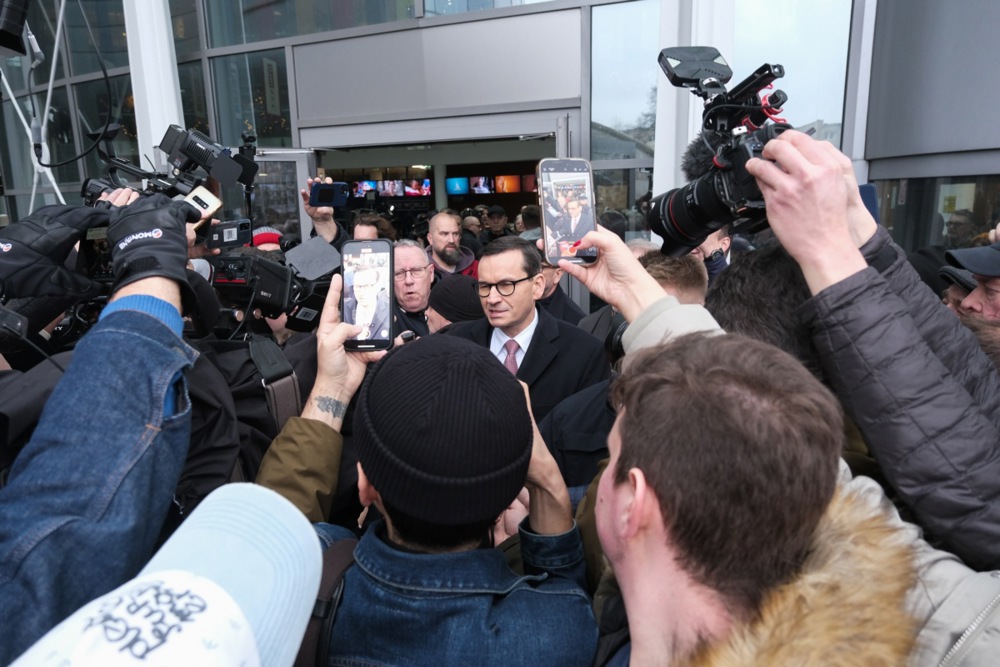 Law and Justice politicians at the headquarters of Polish Television