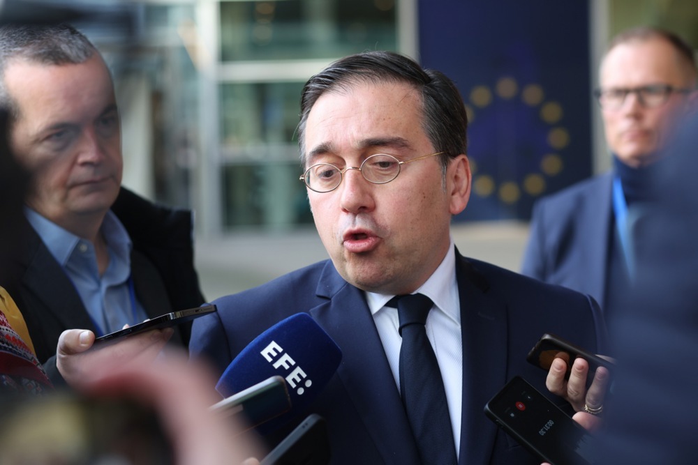 Spain and UK to meet EU officials on Gibraltar status after brexit