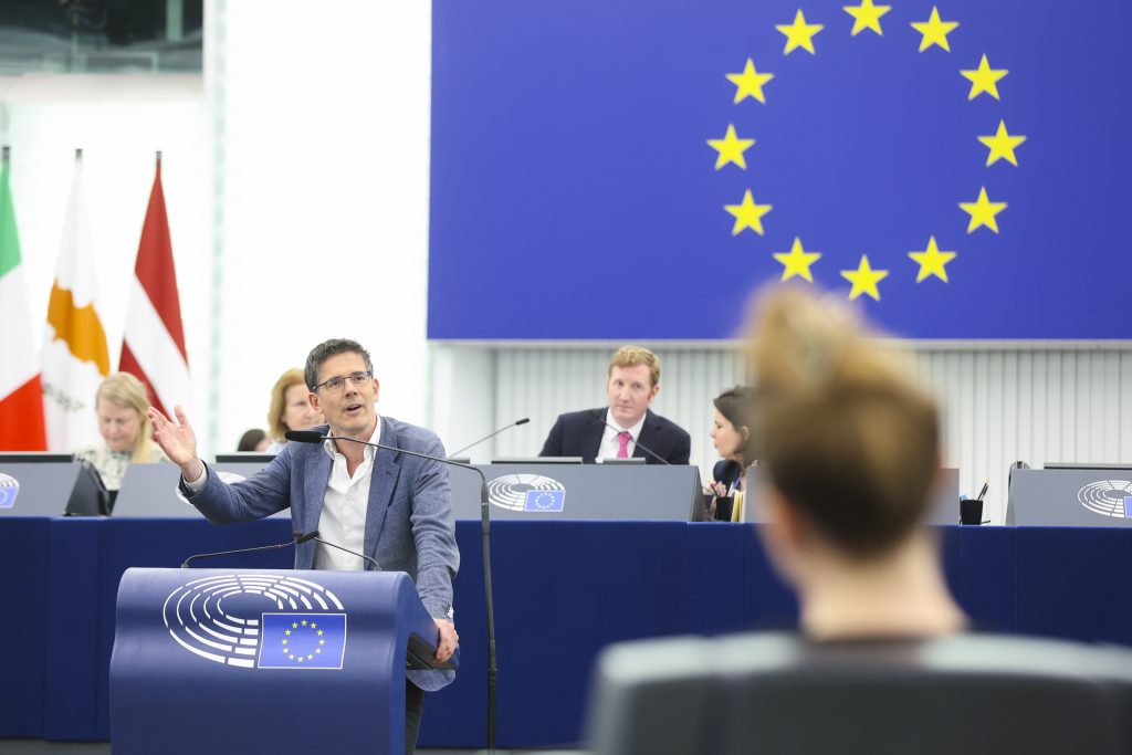EP-168661G_Plenary_24_Greendeal