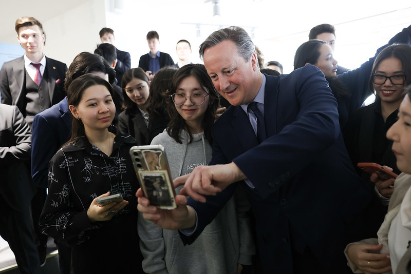 David Cameron appelle à renforcer les liens avec le Kazakhstan lors de sa visite en Asie centrale