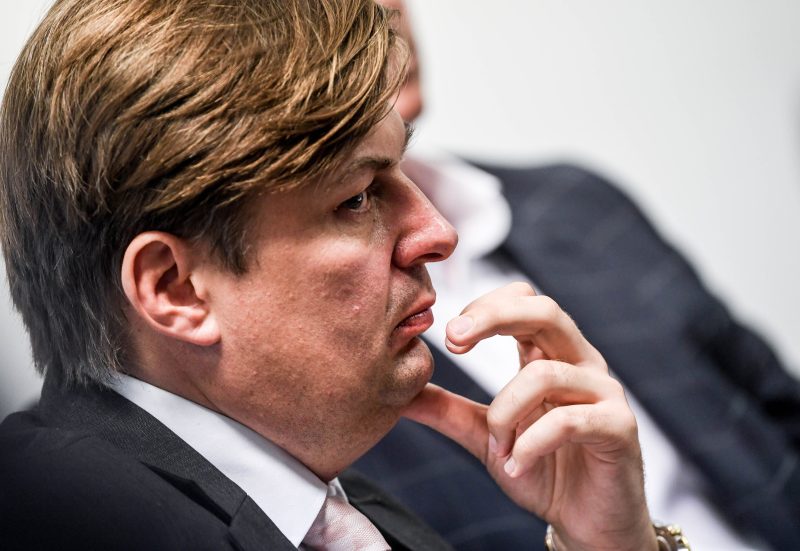 L’assistant d’un député européen d’extrême droite soupçonné d’être à la solde de la Chine
