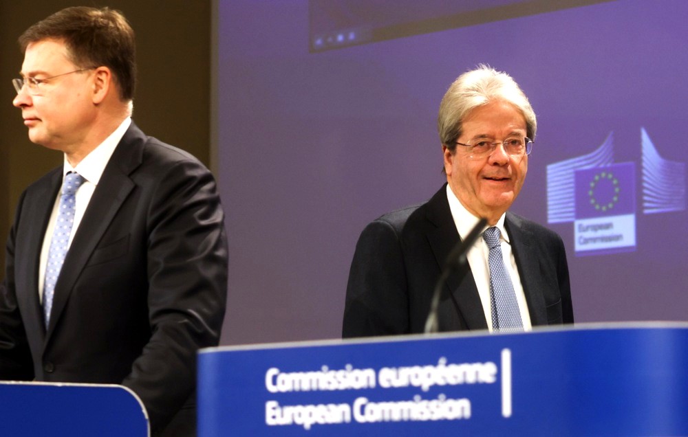 epa11169458 Executive Vice President of the European Commission for An Economy that Works for People, Valdis Dombrovskis (L), and European Commissioner in charge of Economy, Paolo Gentiloni (R), give a press conference on the mid-term review of the Recovery and Resilience Facility (RRF), in Brussels, Belgium, 21 February 2024. The Commission presented the mid-term evaluation of the Recovery and Resilience Facility (RRF), the EU&rsquo;s recovery instrument at the heart of the 800 billion Euro NextGenerationEU (NGEU) plan. Unprecedented in its scale and ambition, the RRF was established in February 2021 and has the two-fold objective of helping Member States to recover from the COVID-19 pandemic, as well as bolstering their resilience and making their economies and societies greener, more digital and more competitive.  EPA-EFE/OLIVIER HOSLET