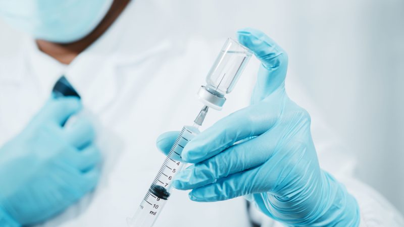 L’agence européenne des médicaments demande une mise à jour du vaccin Covid-19