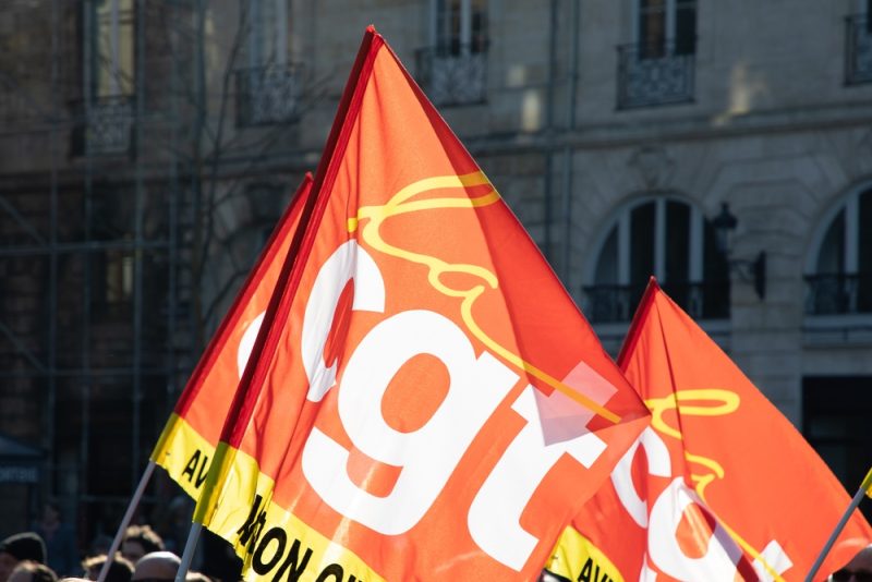 À « minuit moins le quart », des syndicats luttent contre l’extrême droite