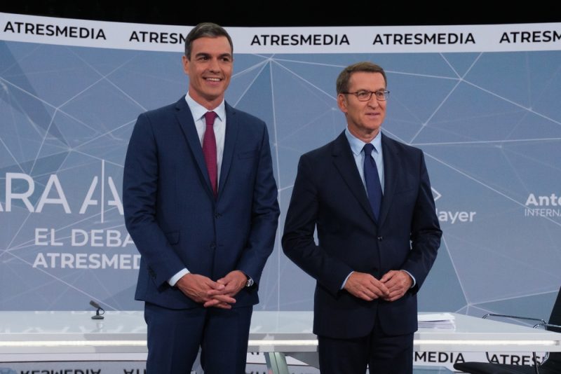 Le centre droit espagnol demande à Pedro Sánchez de déclarer l’état d’« urgence migratoire »