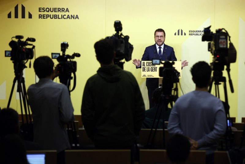 Pedro Sánchez sort « affaibli » de sa menace avortée de démission, estime le président régional de Catalogne