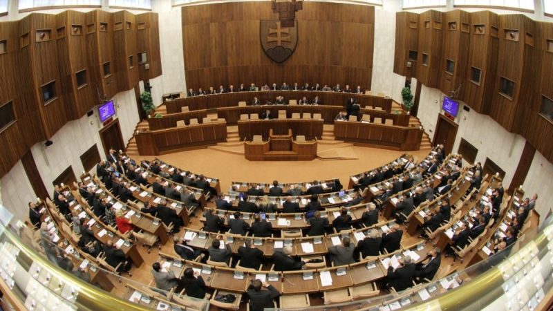 Les partis slovaques largement unis contre l’abolition du droit de veto de l’UE