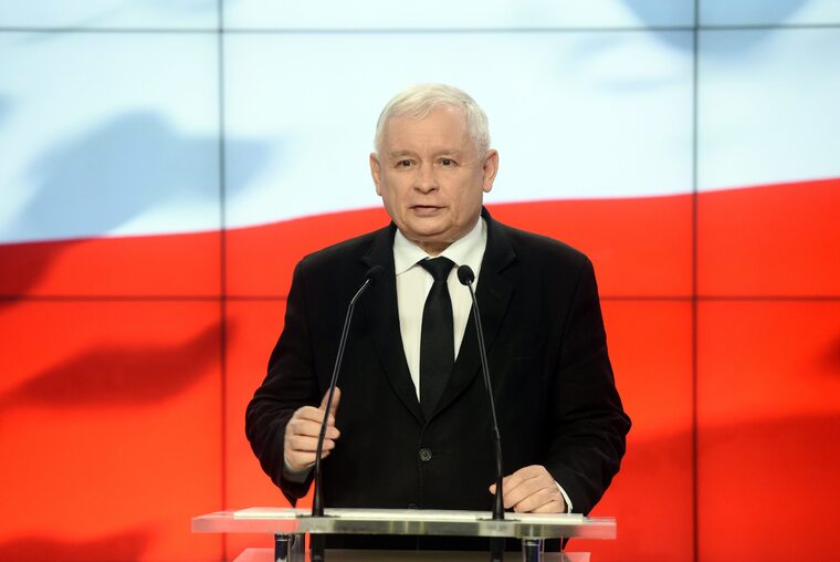 Pologne : le leader du PiS présente un taux de change alternatif de l’euro et défend le zloty