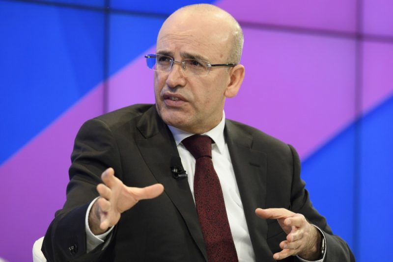 La Turquie devrait être « fermement ré-ancrée » dans l’UE, selon le ministre des Finances turc
