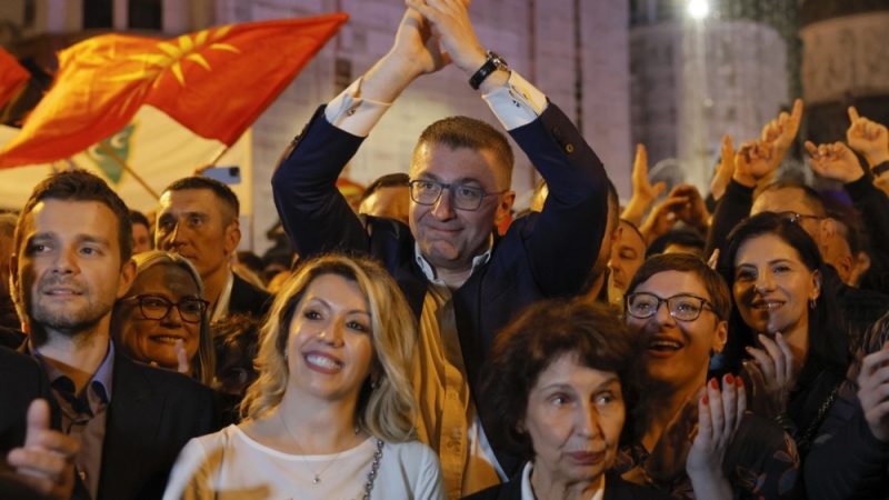 Les nationalistes donnés vainqueurs des élections en Macédoine du Nord