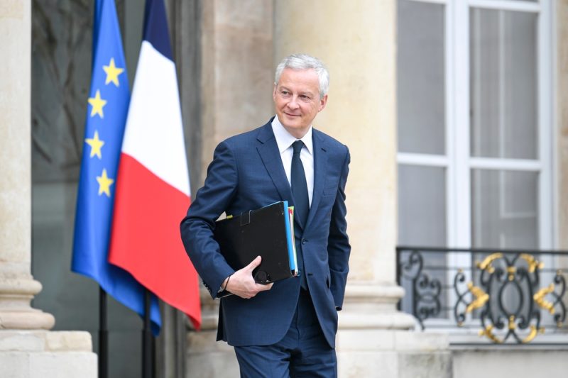 Au G7, Bruno Le Maire appelle à « éviter une guerre commerciale » avec la Chine