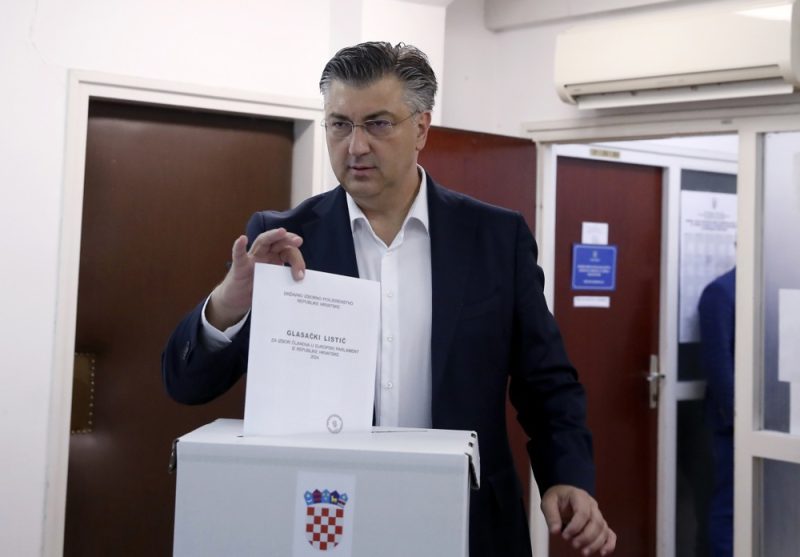 Croatie : le parti conservateur au pouvoir remporte la moitié des sièges alloués au pays