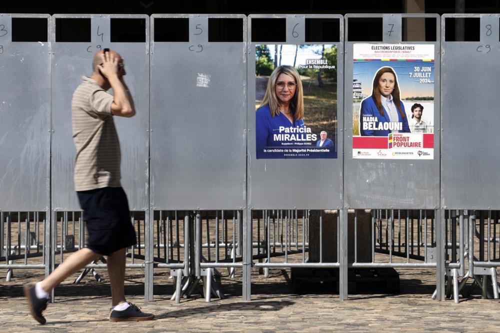Campaign for upcoming legislative elections in France