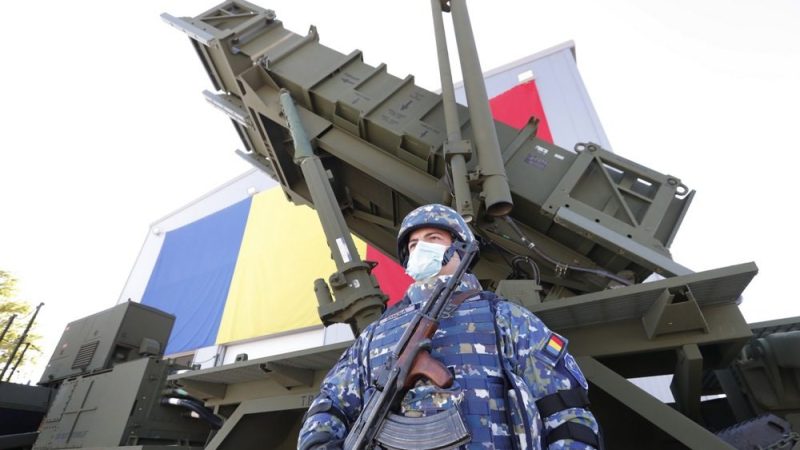 La Roumanie accepte de donner son système Patriot à l’Ukraine en échange d’un procédé de défense équivalent