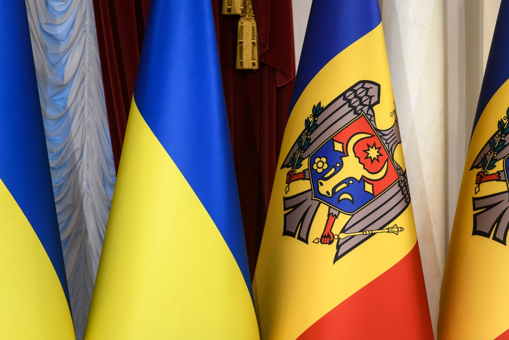 The,National,Flags,Of,Ukraine,And,Moldova,During,A,Diplomatic