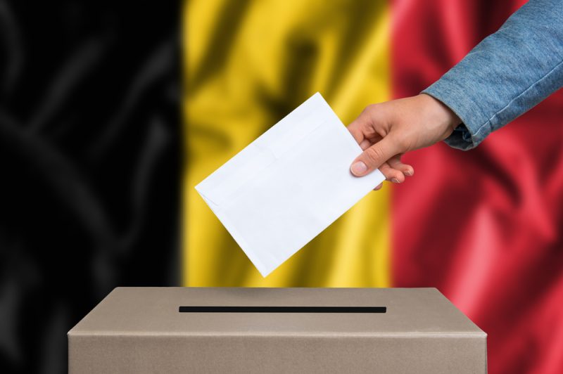 Élections en Belgique : les extrêmes en tête des sondages