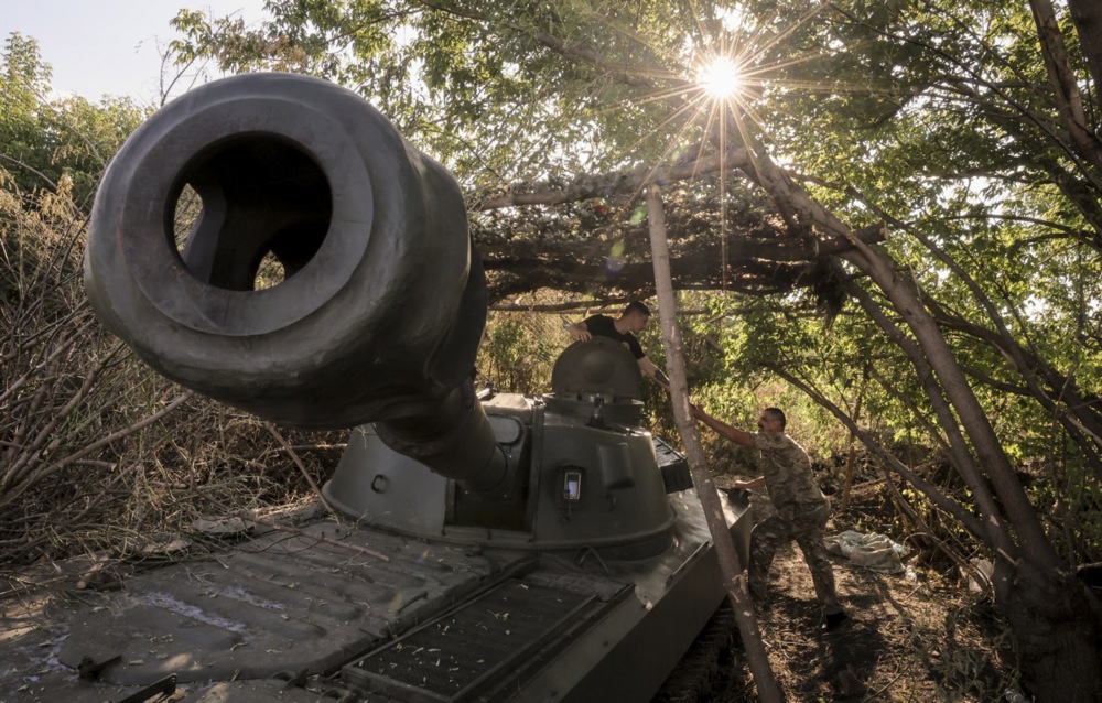 Ukrainian forces near the frontline city of Chasiv Yar, eastern Ukraine